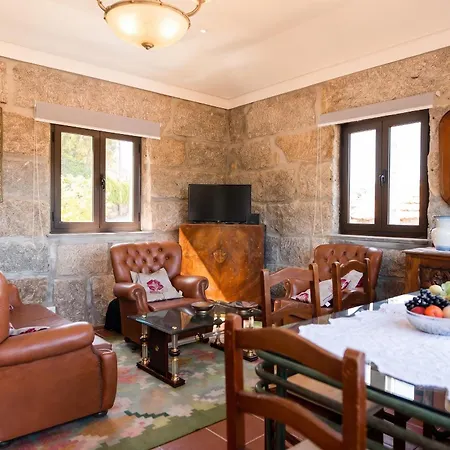 Charming House In Fornos With Shared Pool Fornos (Aveiro)