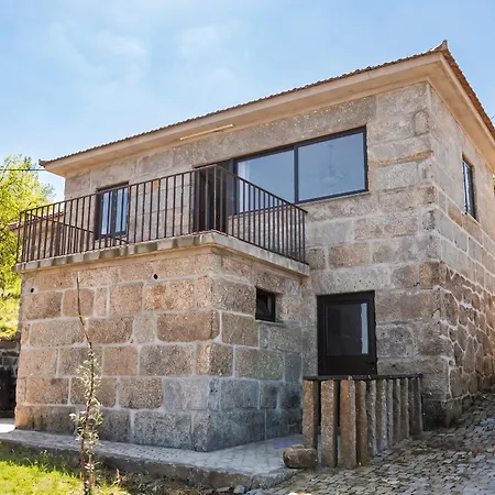 Charming House In Fornos With Shared Pool بيت للعطل Fornos (Aveiro)