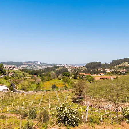 Сasa de vacaciones Charming House In Fornos With Shared Pool