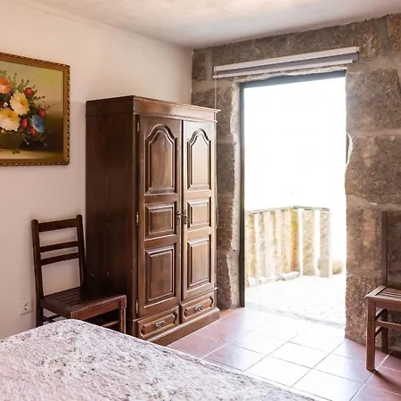 Charming House In Fornos With Shared Pool Fornos (Aveiro)