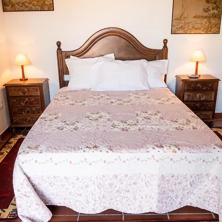Charming House In Fornos With Shared Pool Сasa de vacaciones *