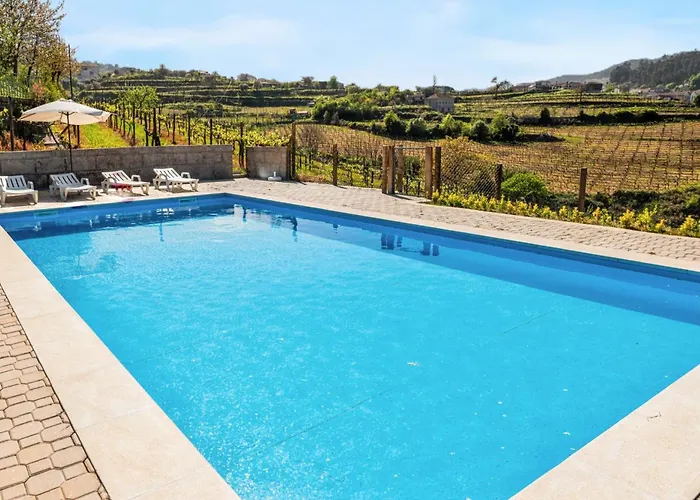 Charming House In Fornos With Shared Pool Σπίτι διακοπών